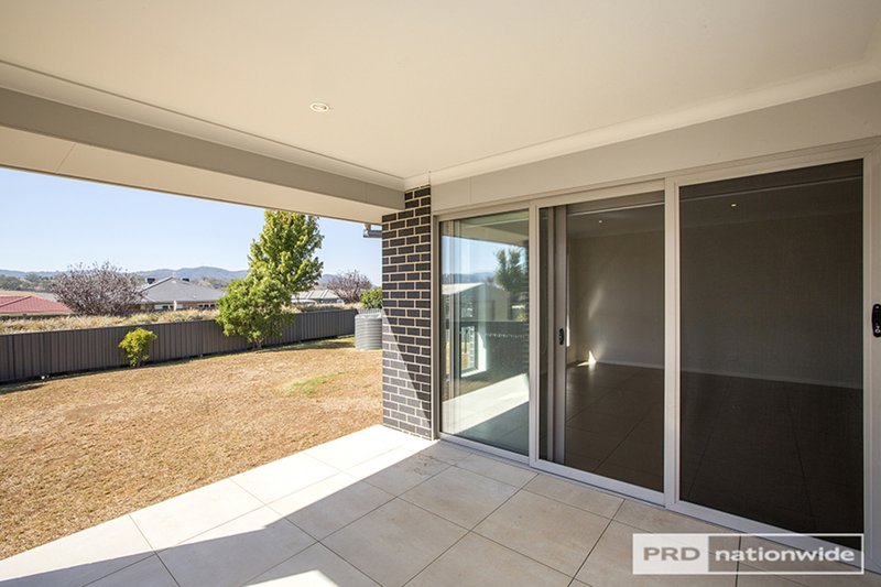 Photo - 54 Semillon Drive, Tamworth NSW 2340 - Image 2