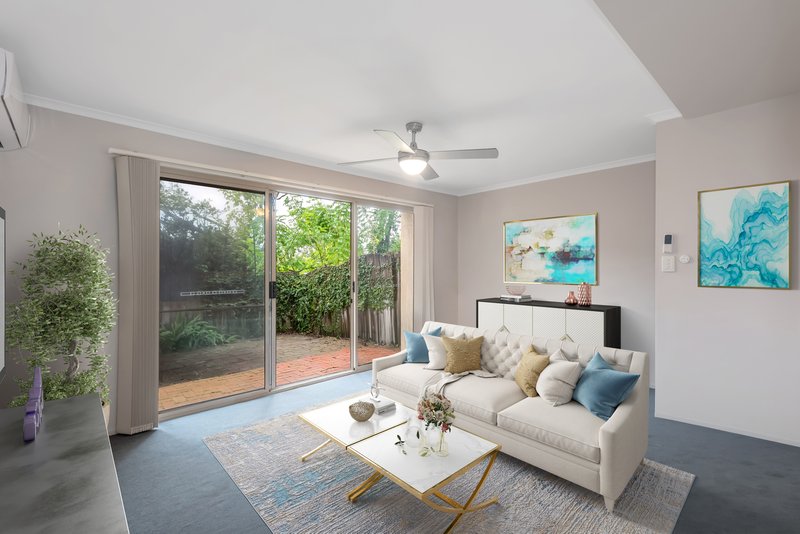 Photo - 5/4 Sherwood Close, Mudgeeraba QLD 4213 - Image 1