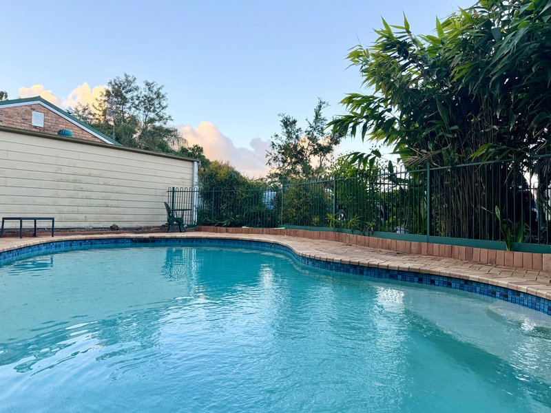 Photo - 5/4 Sherwood Close, Mudgeeraba QLD 4213 - Image 2
