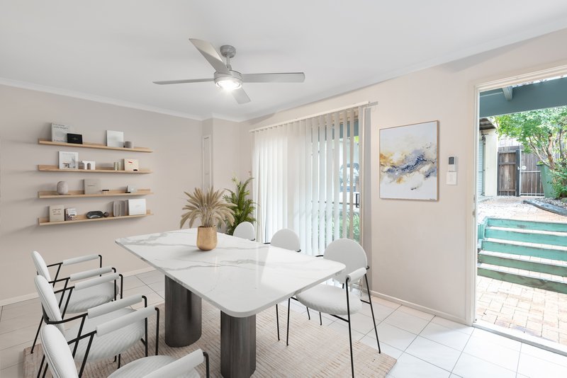 Photo - 5/4 Sherwood Close, Mudgeeraba QLD 4213 - Image 4