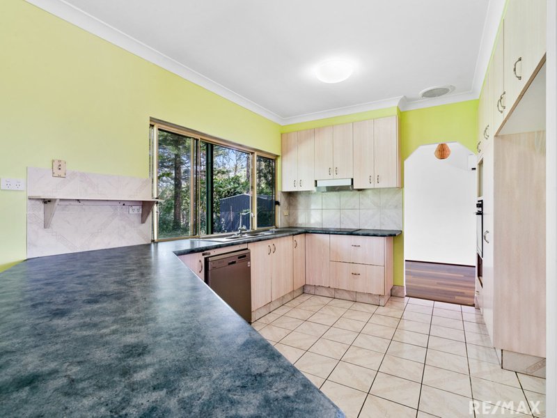 Photo - 54 Shuttlewood Court, Bonogin QLD 4213 - Image 5