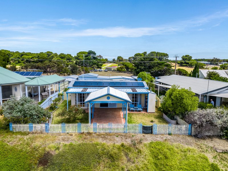 Photo - 54 Sidney Parade, Hindmarsh Island SA 5214 - Image 4