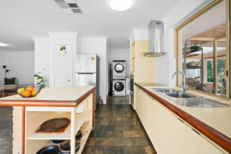 Photo - 54 Silversmith Street, Wellard WA 6170 - Image 9