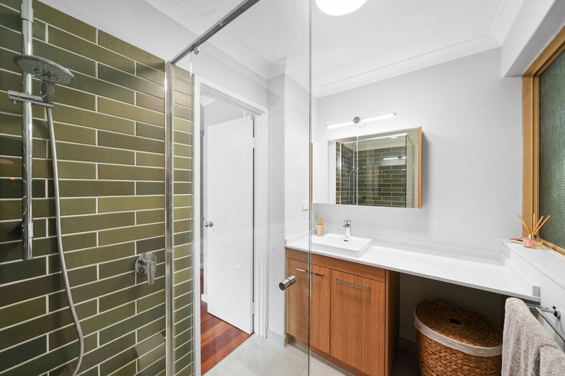 Photo - 54 Silversmith Street, Wellard WA 6170 - Image 17