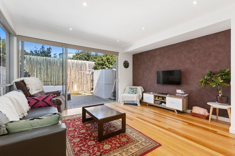 Photo - 54 Streeton Drive, Mentone VIC 3194 - Image 2