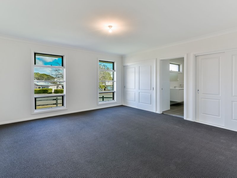 Photo - 54 Struan Street, Tahmoor NSW 2573 - Image 5