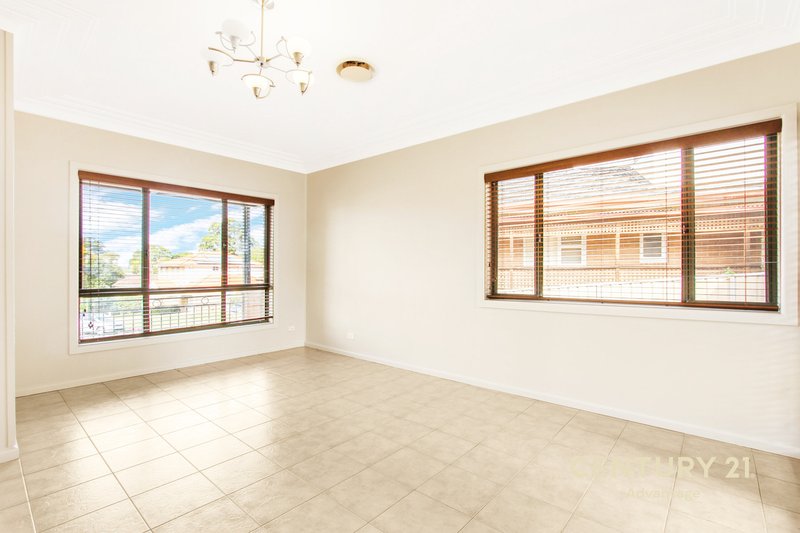 Photo - 54 Sturdee Street, Wentworthville NSW 2145 - Image 6