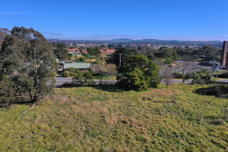 Photo - 54 Sydney Road, Goulburn NSW 2580 - Image 6