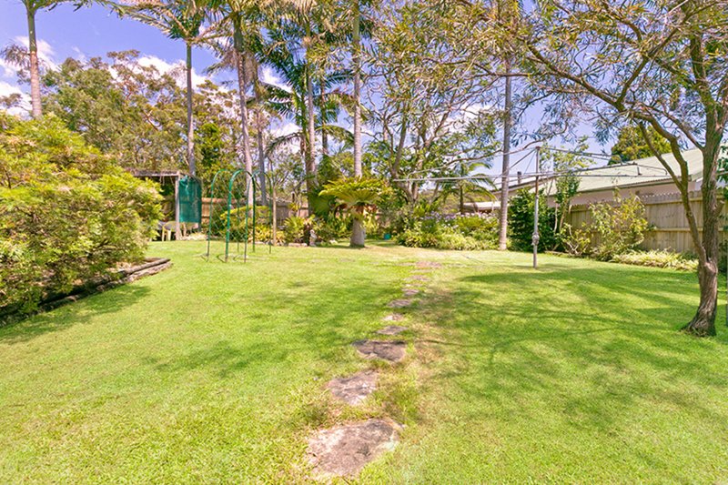 Photo - 54 Taiyul Road, North Narrabeen NSW 2101 - Image 2