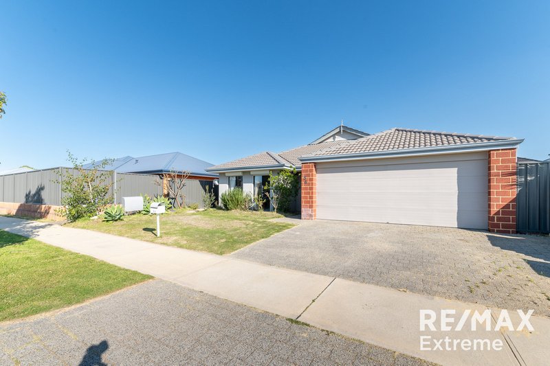 Photo - 54 Teasel Way, Banksia Grove WA 6031 - Image 2