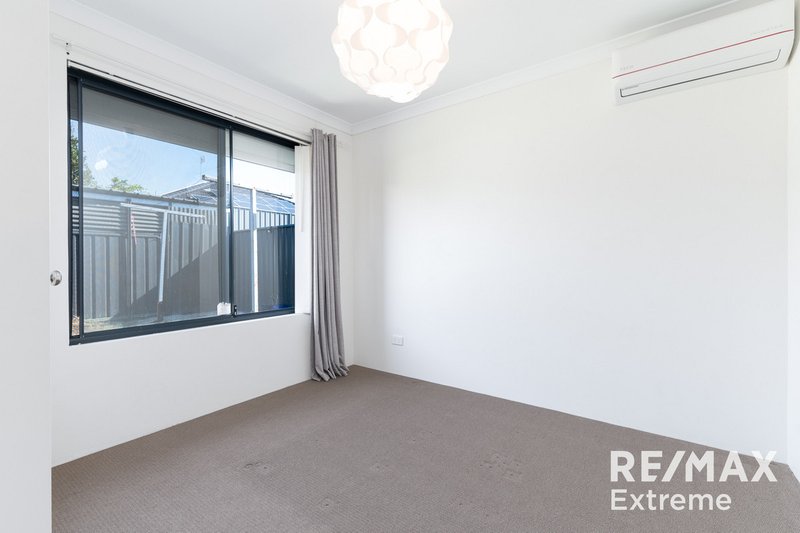 Photo - 54 Teasel Way, Banksia Grove WA 6031 - Image 16