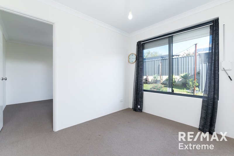 Photo - 54 Teasel Way, Banksia Grove WA 6031 - Image 17