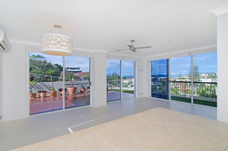 Photo - 5/4 Teemangum Street, Tugun QLD 4224 - Image 3