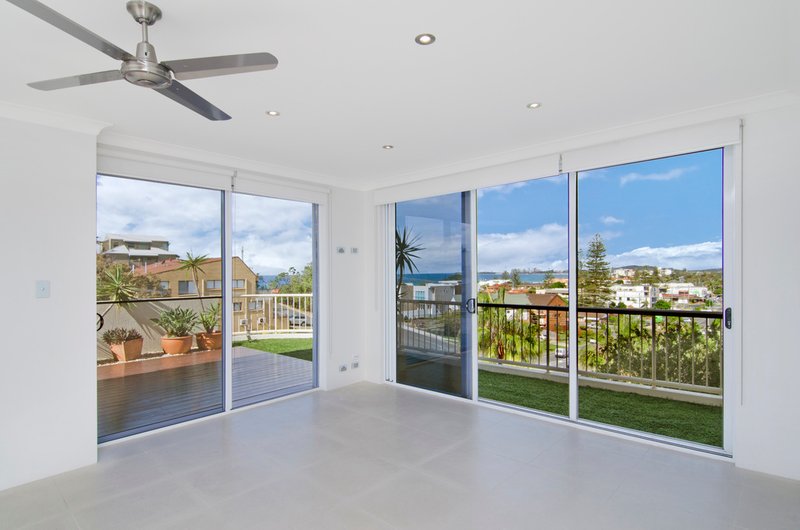 Photo - 5/4 Teemangum Street, Tugun QLD 4224 - Image 8