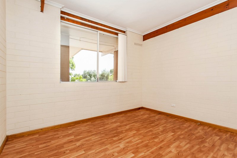 Photo - 5/4 Thames Crescent, Salisbury East SA 5109 - Image 3
