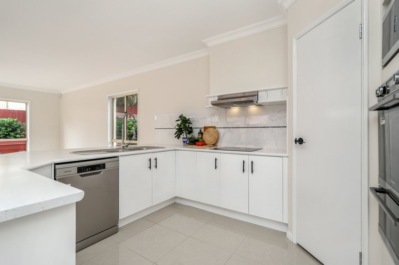 Photo - 54 The Boulevard, Redland Bay QLD 4165 - Image 7