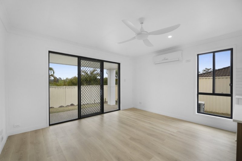 Photo - 54 Tiger Drive, Arundel QLD 4214 - Image 6