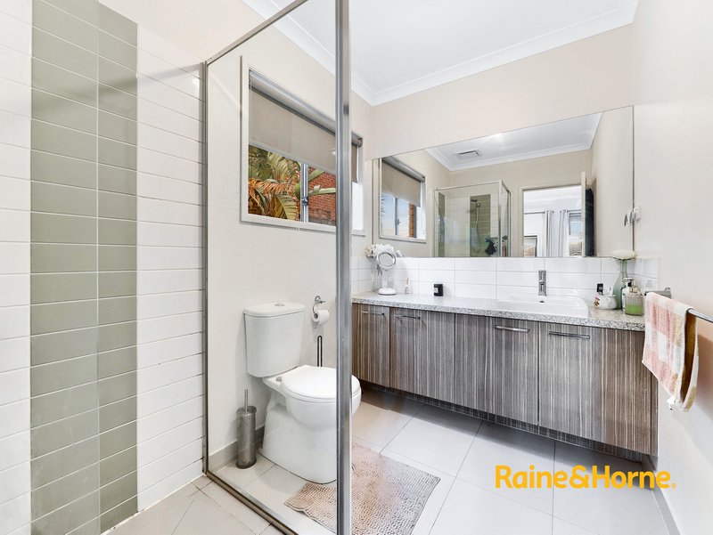 Photo - 54 Tomasetti Crescent, Narre Warren VIC 3805 - Image 9