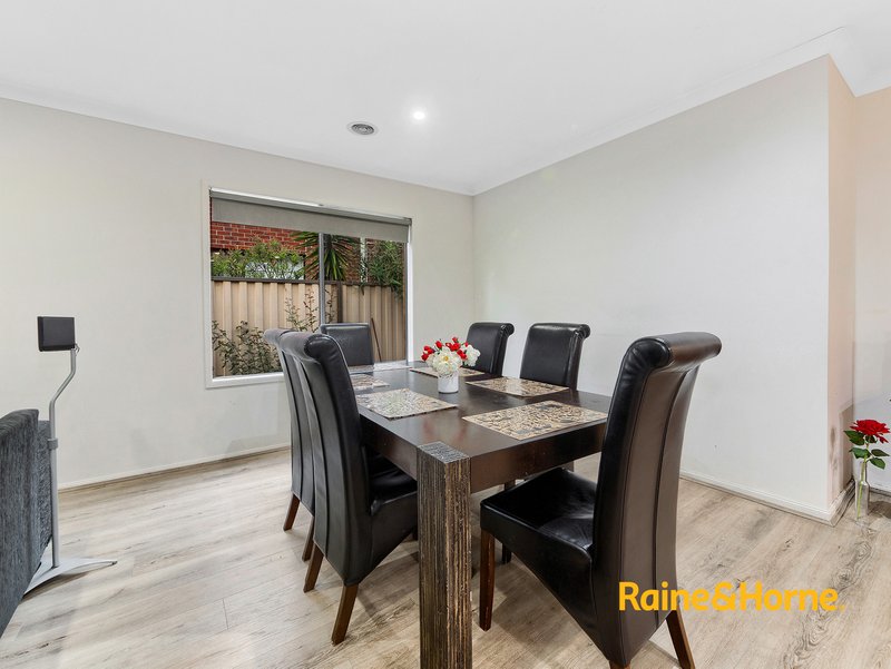 Photo - 54 Tomasetti Crescent, Narre Warren VIC 3805 - Image 18