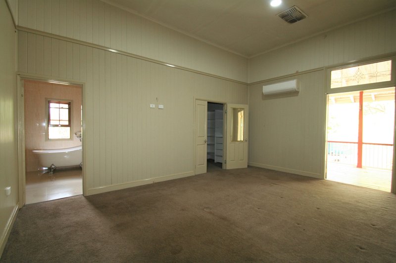 Photo - 54 Tourmaline Road, Emerald QLD 4720 - Image 6