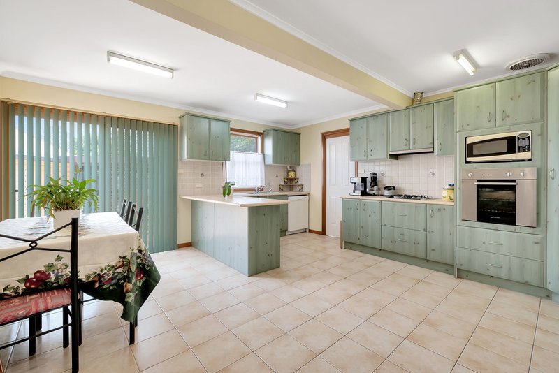 Photo - 54 Tumbarumba Cres , Heckenberg NSW 2168 - Image 3