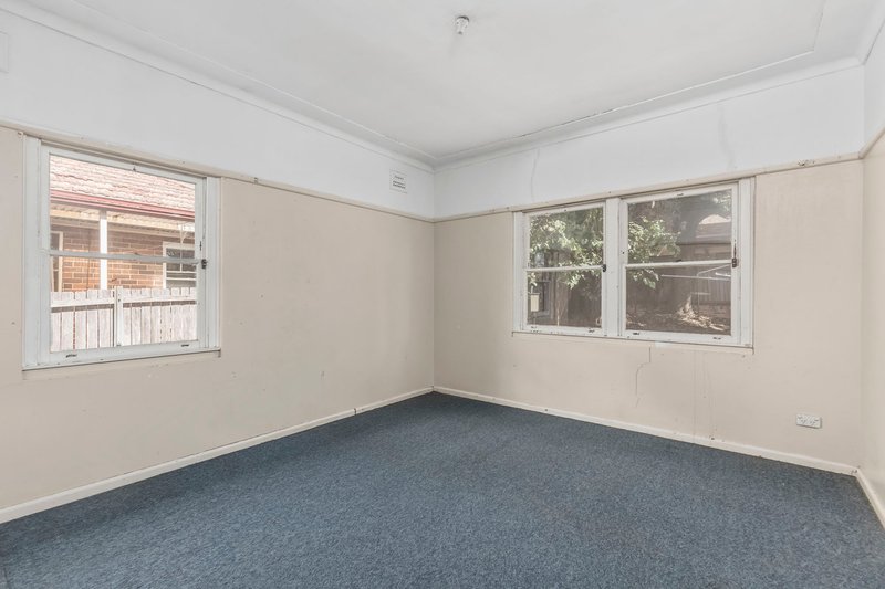 Photo - 54 Vicliffe Avenue, Campsie NSW 2194 - Image 2