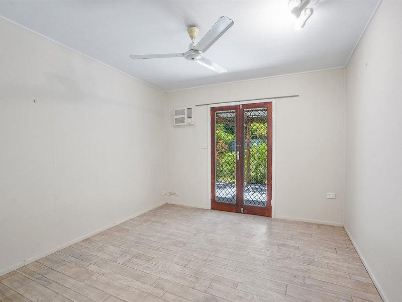 Photo - 54 Waite Street, Machans Beach QLD 4878 - Image 6