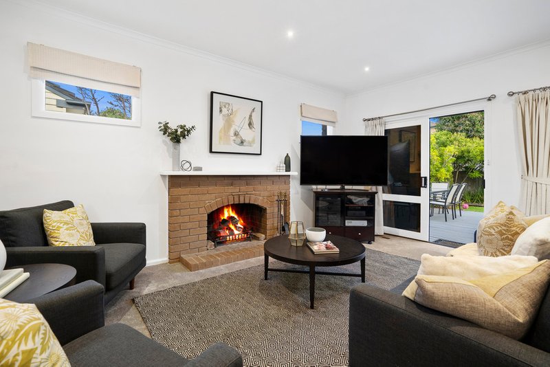 Photo - 54 Wallingford Street, Cheltenham VIC 3192 - Image 2