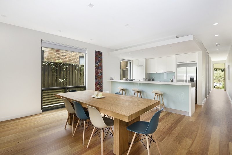Photo - 54 Wallis Parade, North Bondi NSW 2026 - Image 3