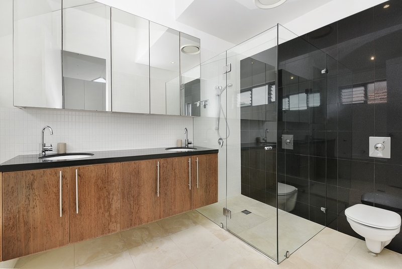 Photo - 54 Wallis Parade, North Bondi NSW 2026 - Image 5