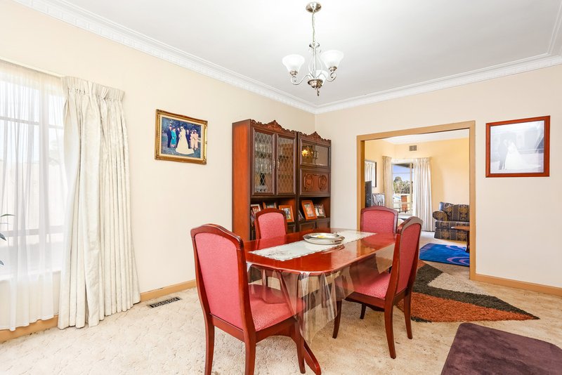 Photo - 54 Waratah Street, Thomastown VIC 3074 - Image 4