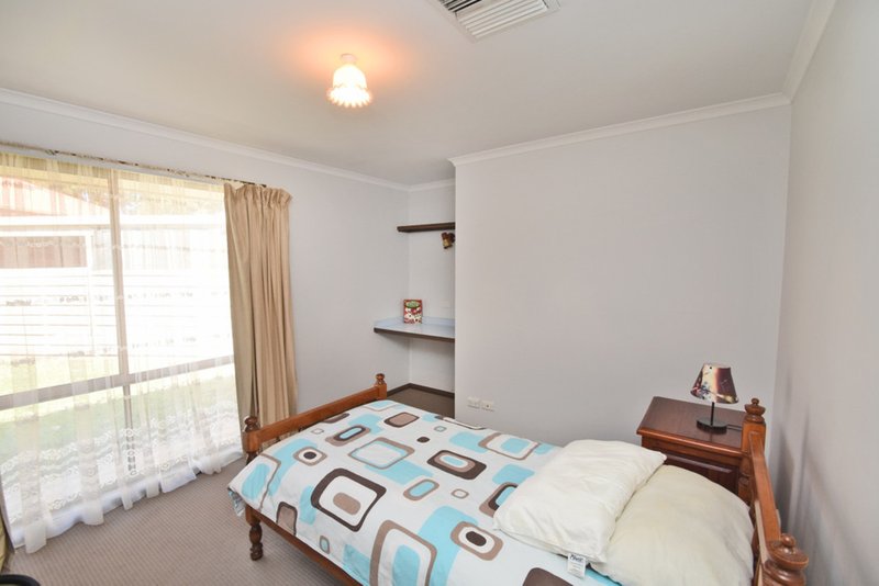 Photo - 54 Washington Drive, Mildura VIC 3500 - Image 6