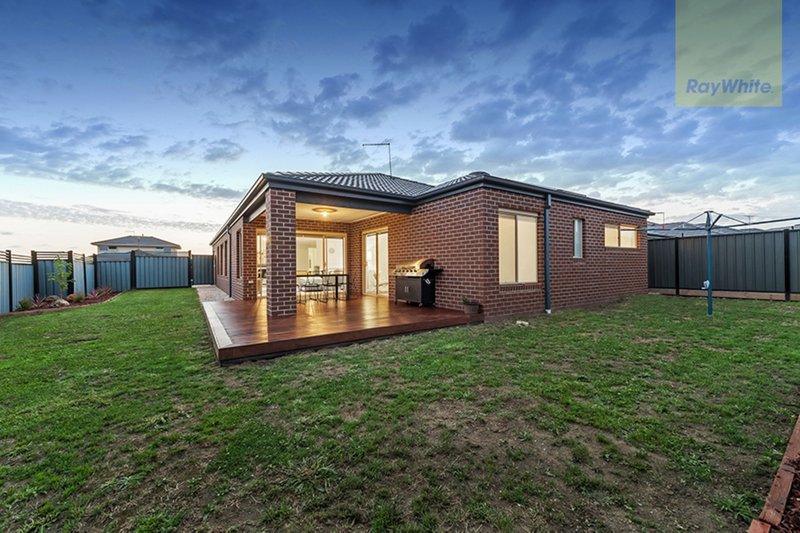 Photo - 54 Wattletree Street, Craigieburn VIC 3064 - Image 21