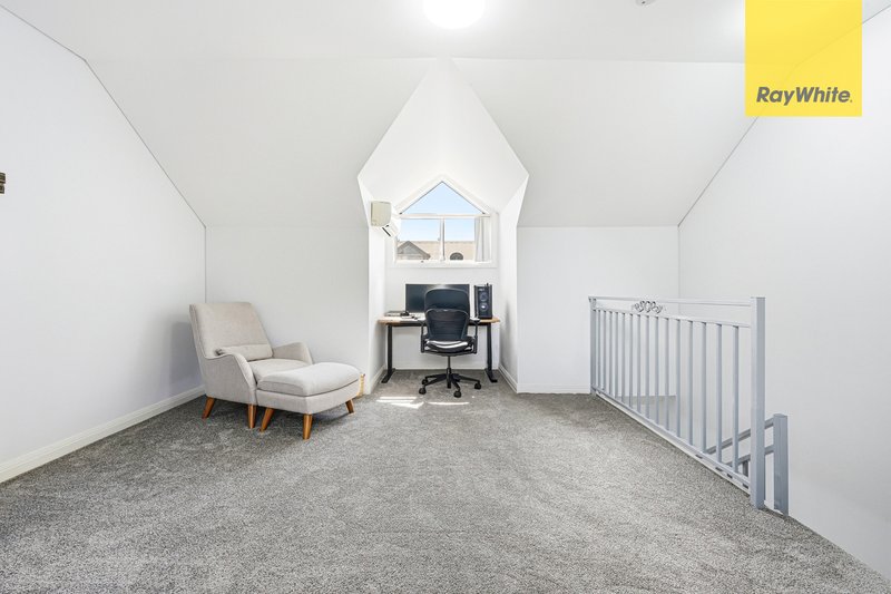 Photo - 5/4 Waugh Avenue, North Parramatta NSW 2151 - Image 15