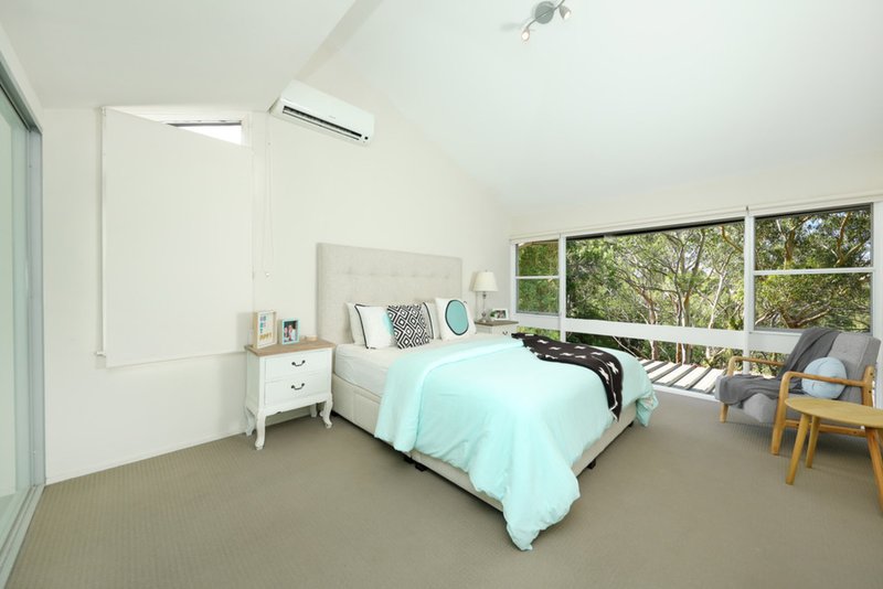 Photo - 54 Wayne Avenue, Lugarno NSW 2210 - Image 6