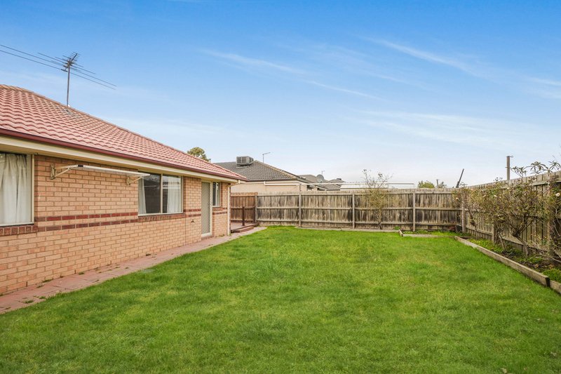 Photo - 54 Webster Way, Pakenham VIC 3810 - Image 10