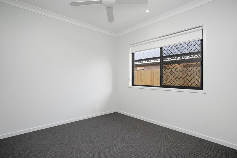 Photo - 54 Yellowstone Circuit, Yarrabilba QLD 4207 - Image 7