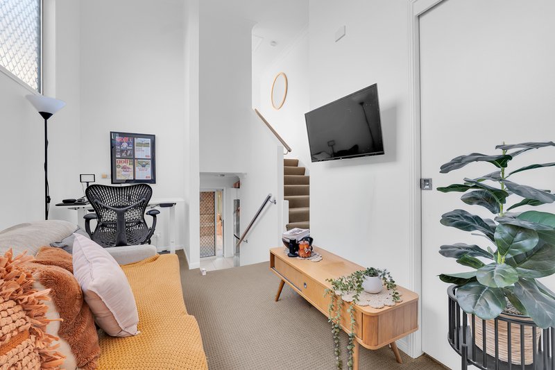 Photo - 5/40 Wickham Street, Morningside QLD 4170 - Image 1