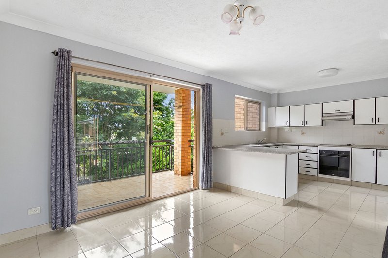 Photo - 5/402 Zillmere Road, Zillmere QLD 4034 - Image 3