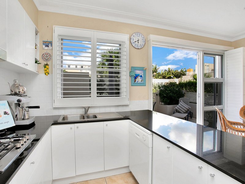 Photo - 5/41-49 Darley Street, Mona Vale NSW 2103 - Image 2