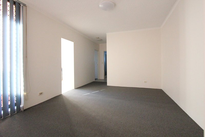 Photo - 5/41 Castlereagh Street, Liverpool NSW 2170 - Image 3