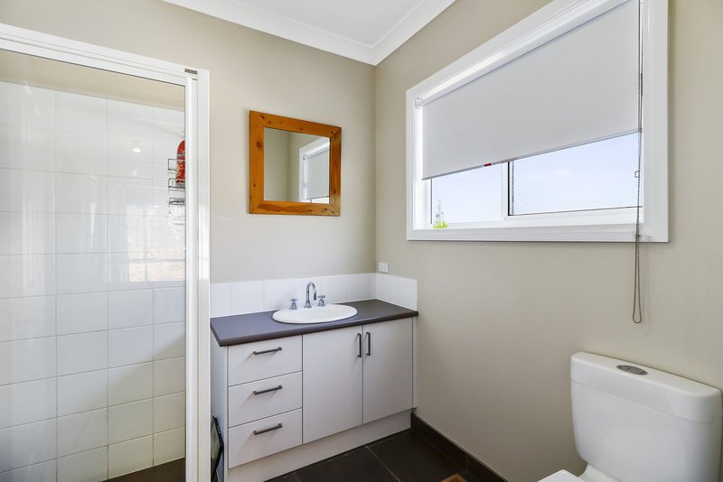 Photo - 5/41 Howard Street, Seville VIC 3139 - Image 7