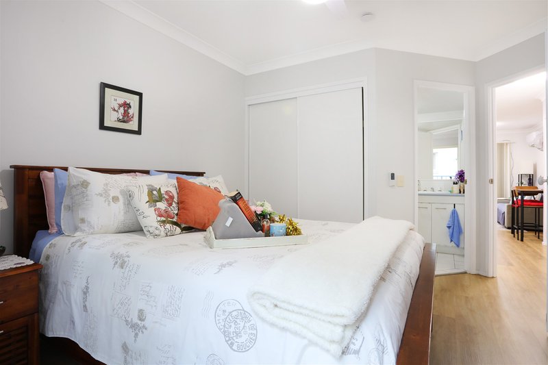 Photo - 5/416 Marine Parade, Biggera Waters QLD 4216 - Image 9