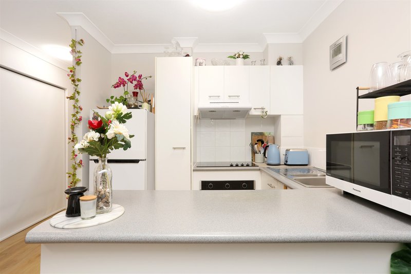 Photo - 5/416 Marine Parade, Biggera Waters QLD 4216 - Image 11