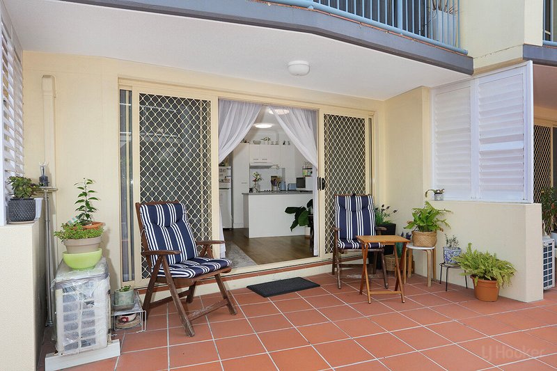 Photo - 5/416 Marine Parade, Biggera Waters QLD 4216 - Image 14