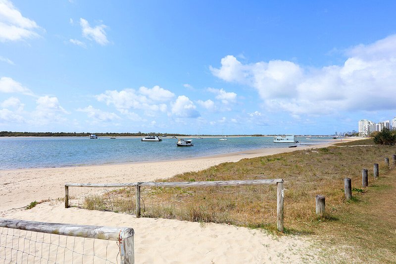Photo - 5/416 Marine Parade, Biggera Waters QLD 4216 - Image 22