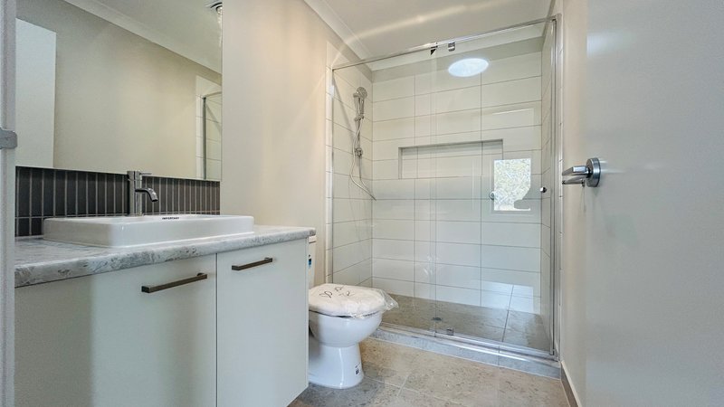 Photo - 542 Brookfield Boulevard, Mickleham VIC 3064 - Image 7