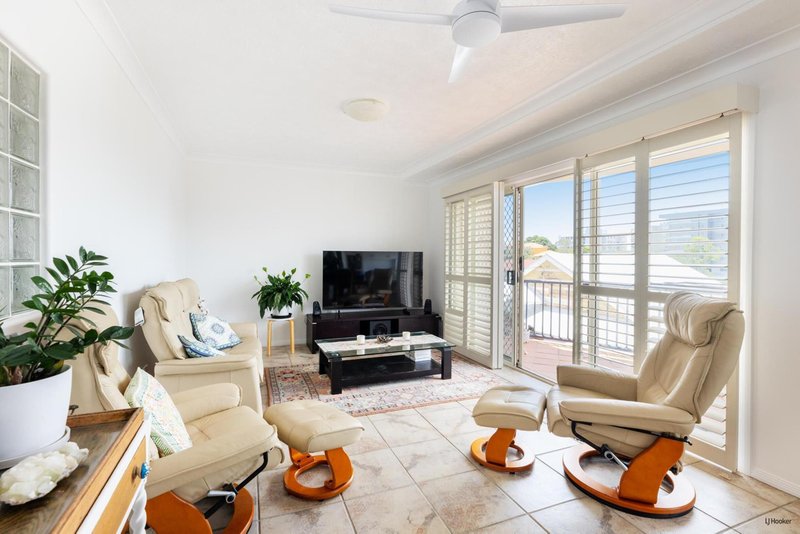 Photo - 5/42 Garrick Street, Coolangatta QLD 4225 - Image 2