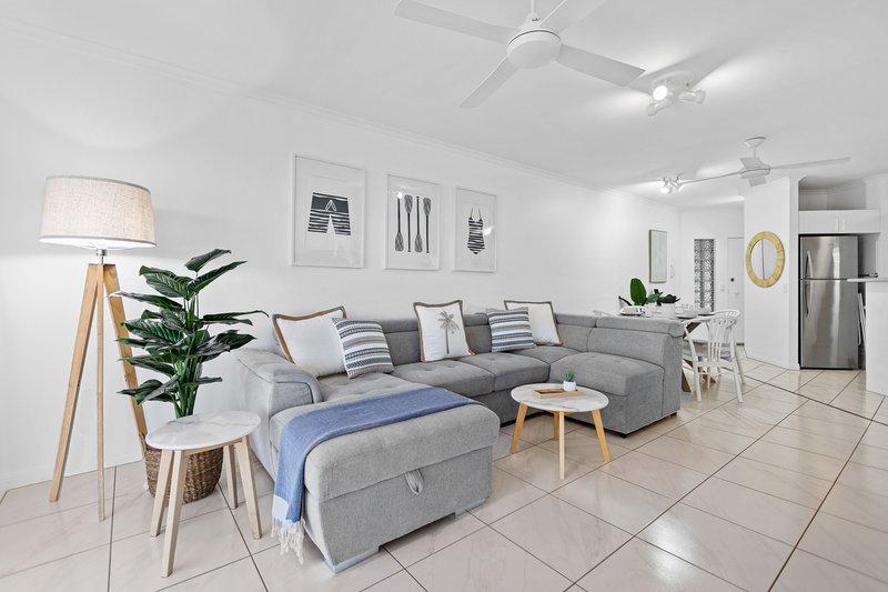Photo - 5/42 Moore Street, Trinity Beach QLD 4879 - Image 11