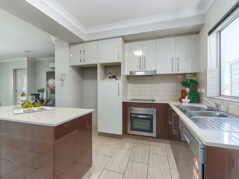 Photo - 5/42 Rode Road, Wavell Heights QLD 4012 - Image 2